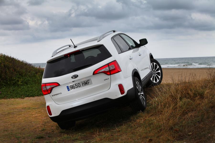  Kia Sorento 2013 года  (EU) (фото 76 из 85)